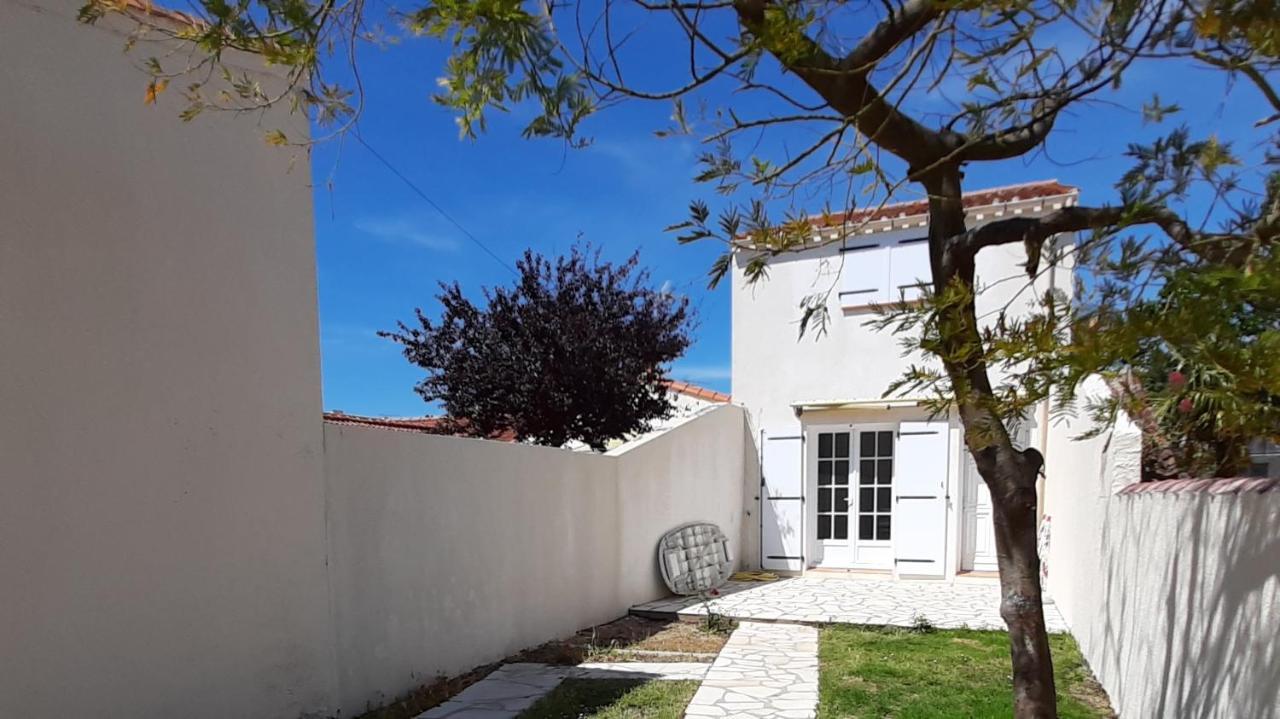 Charmante Maison De Ville Avec Jardin - 2 Chambres - 5 Pers Saint-Jean-de-Monts Buitenkant foto